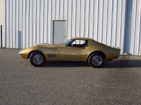 1969 Chevrolet Corvette 427 – Gold Coupe with Big-Block Muscle